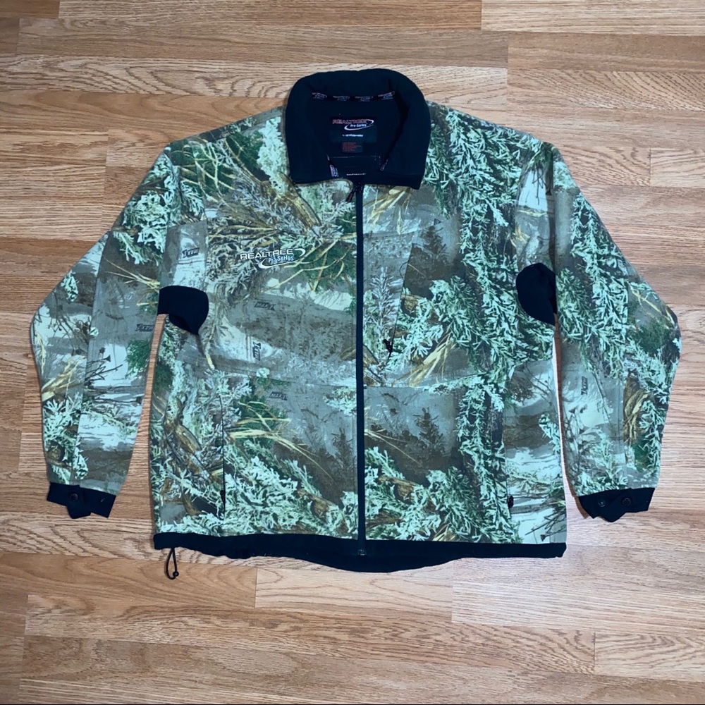 🔹 Realtree Pro Series by Whitewater Camo Jacket
